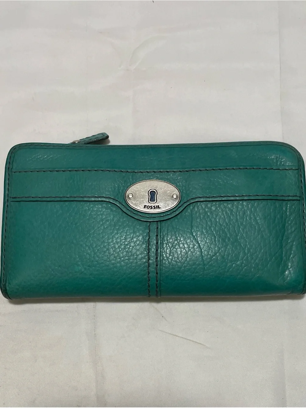 Fossil Maddox L-Zip-Around Leather Wallet